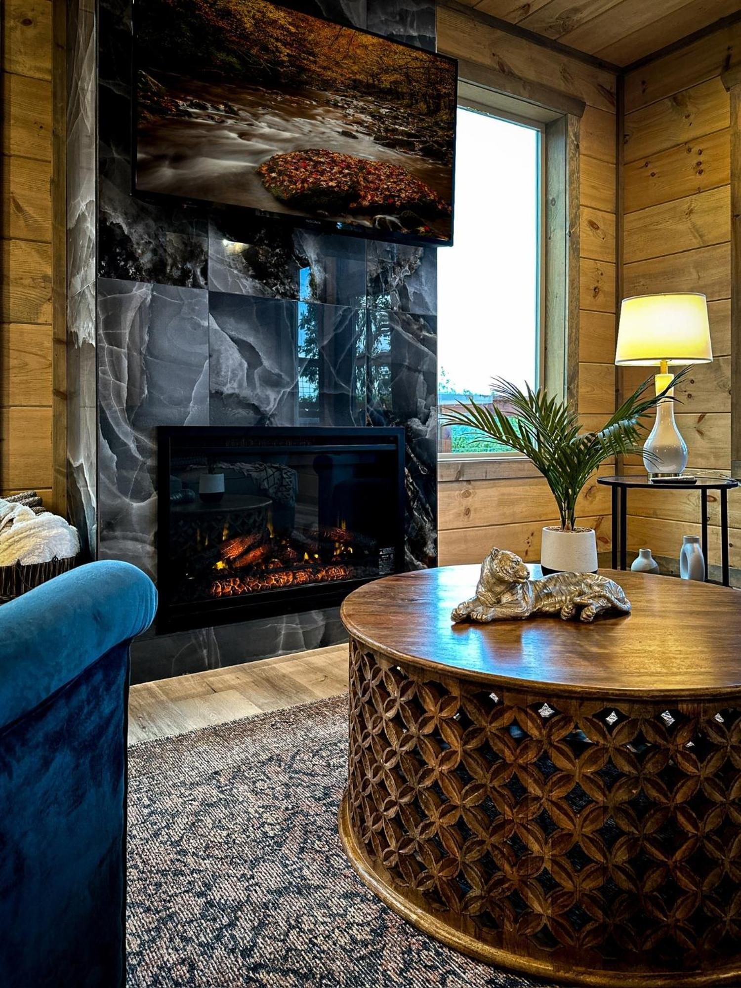 New Luxury Cabin With Stunning Mountainviews,Hottub, Firepit, Fireplace,2 Kingbeds, 2 Covereddecks,Bbqgrill, Shuffleboard And Pool Access Sevierville Exterior foto